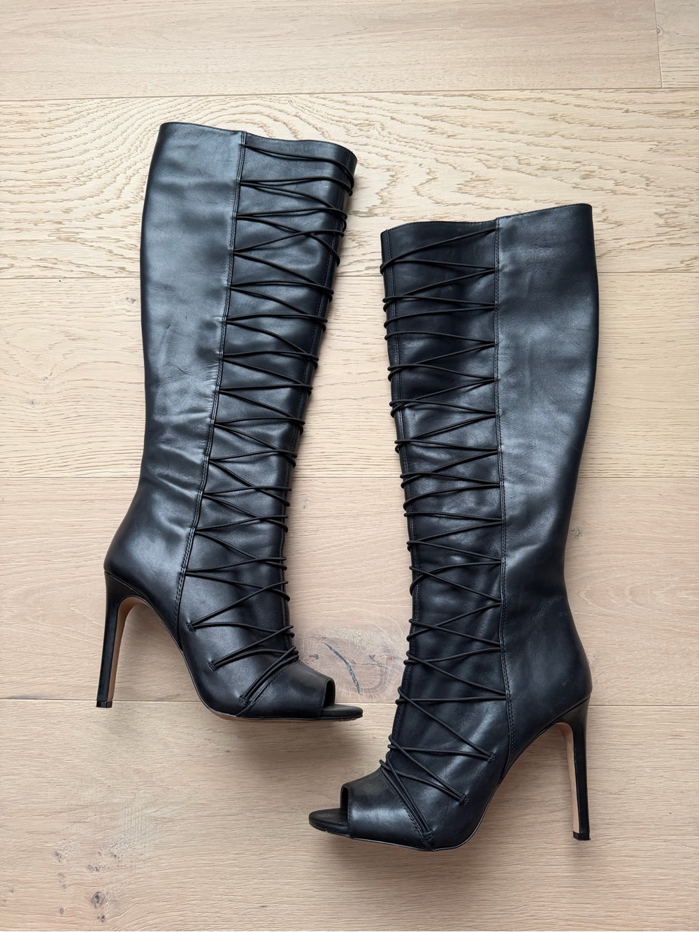 VINCE CAMUTO LACE LEATHER BOOT